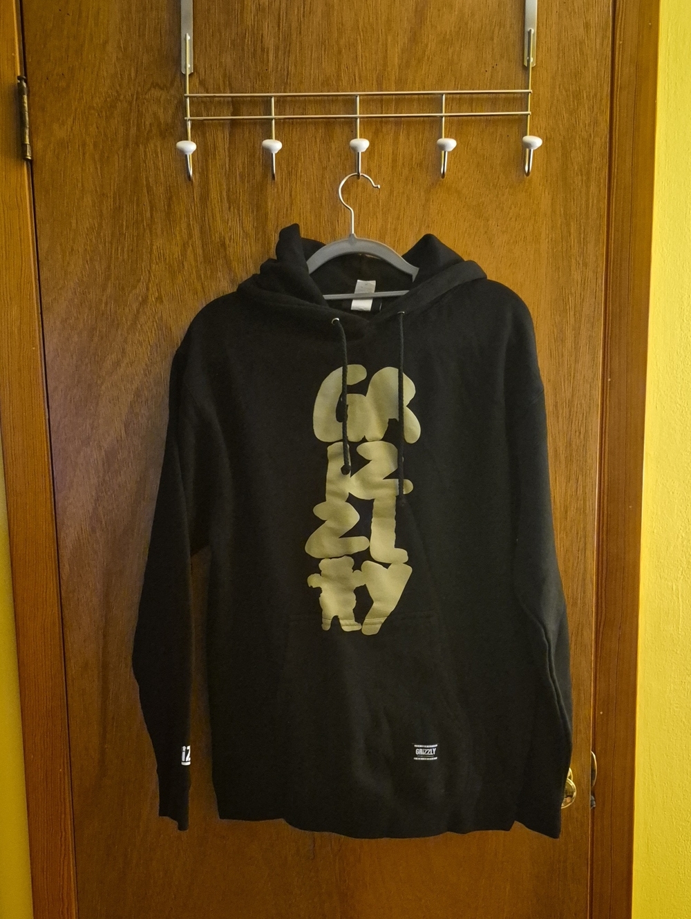 Grizzly Rare Black Crewneck Hoodie with Gold Vertical Graphic Medium NWOT